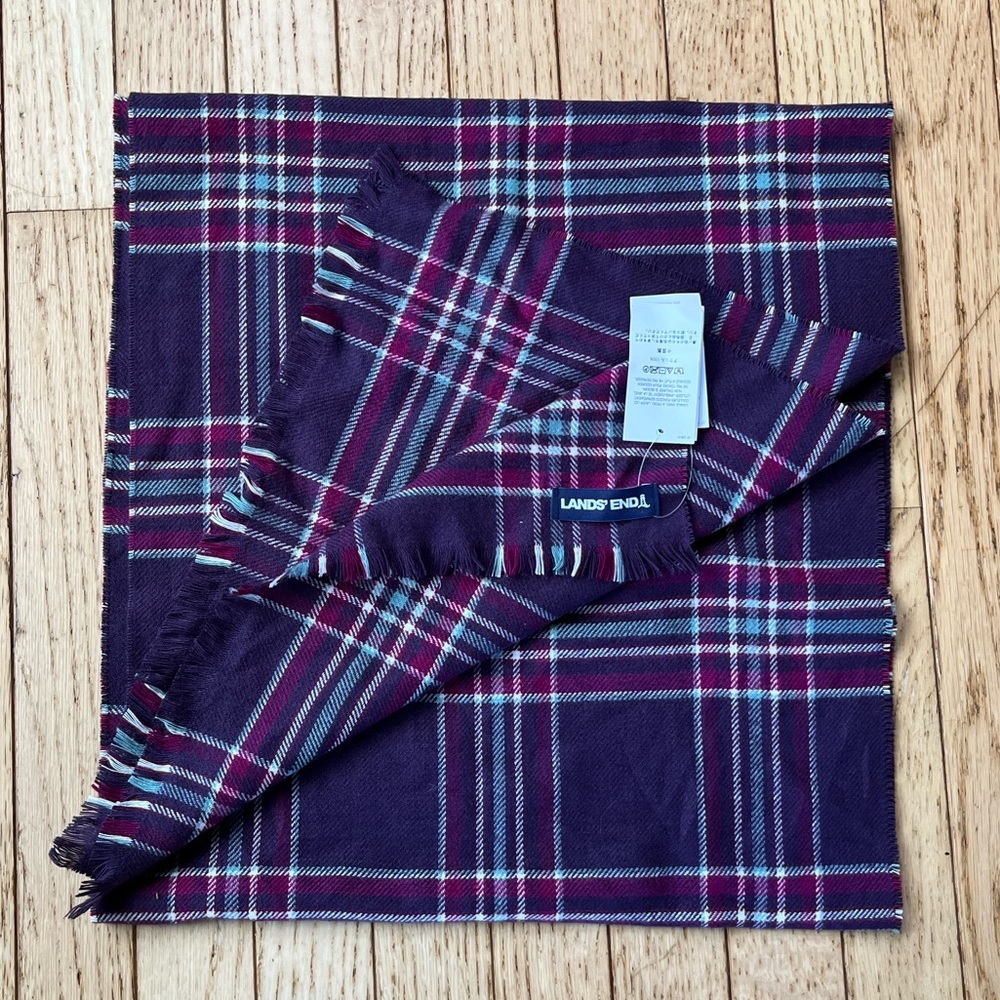 NWT LANDS’ END SCARF